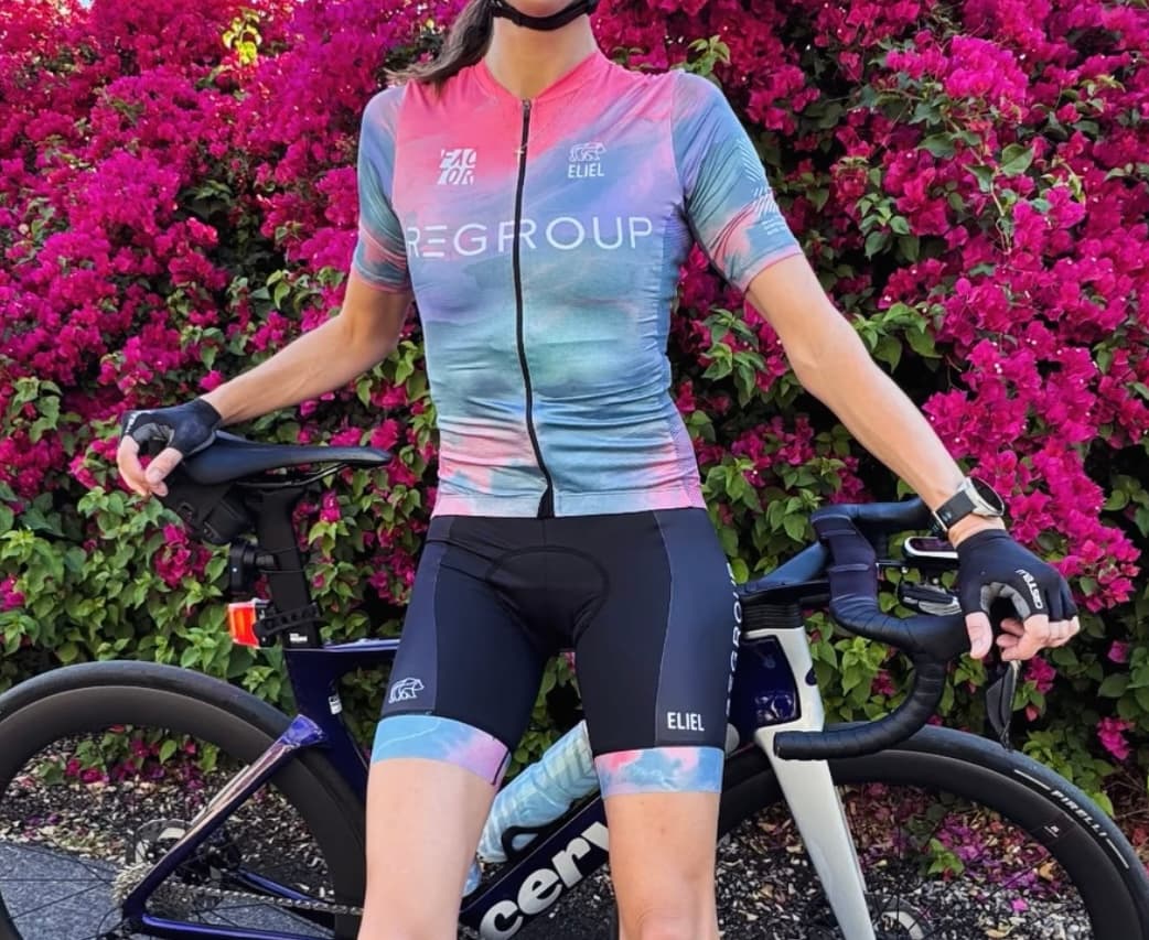 Close-up of the finished Regroup jersey and bib shorts